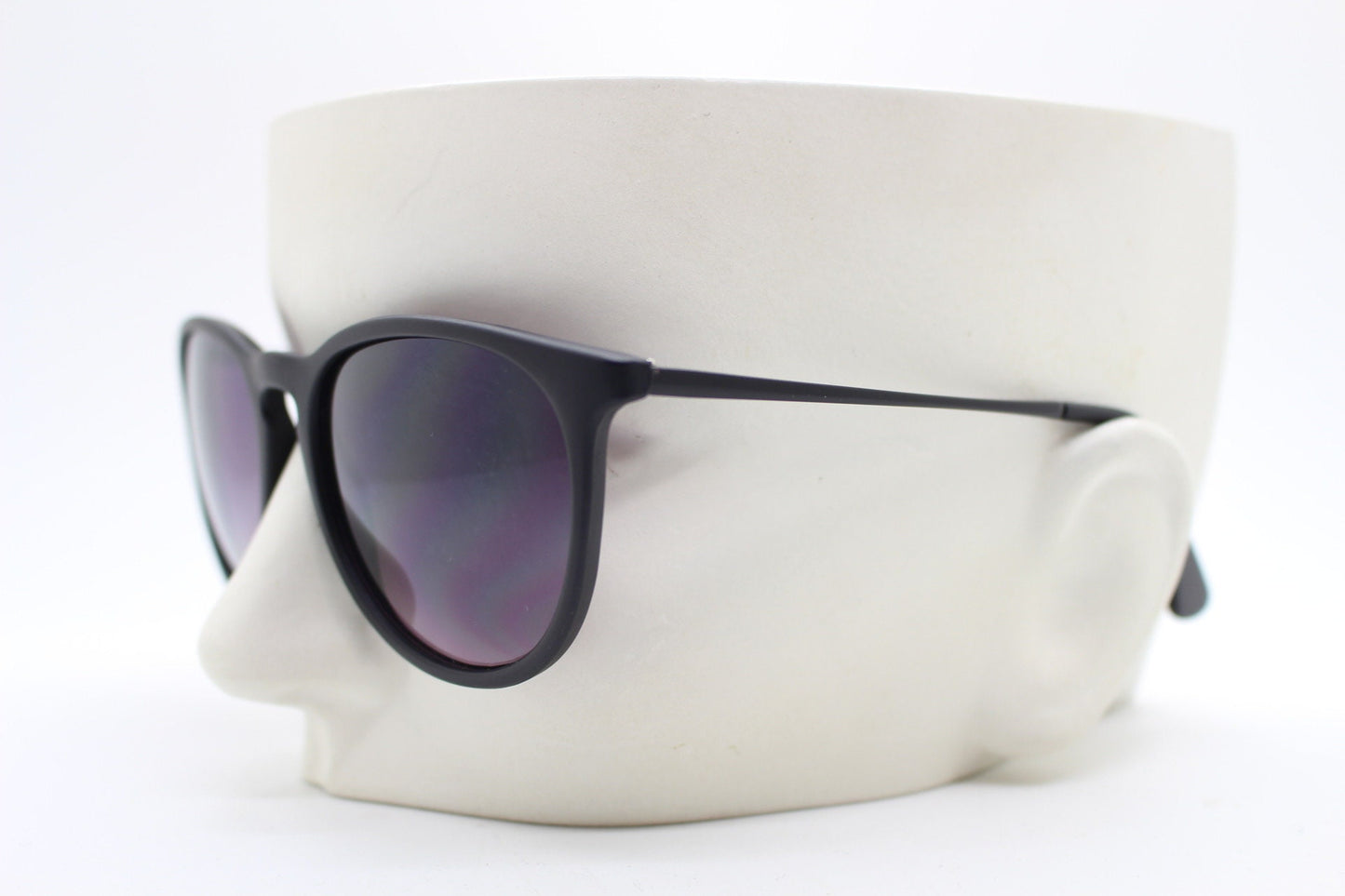 90s vintage slim glasses. Black matt rubber finish frame with satin metal arms and keyhole bridge. BNWT