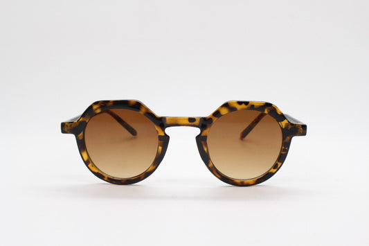 90s vintage round flat top sunglasses. 30s, 40s style tortoise frame with Havana brown lenses. BNWT
