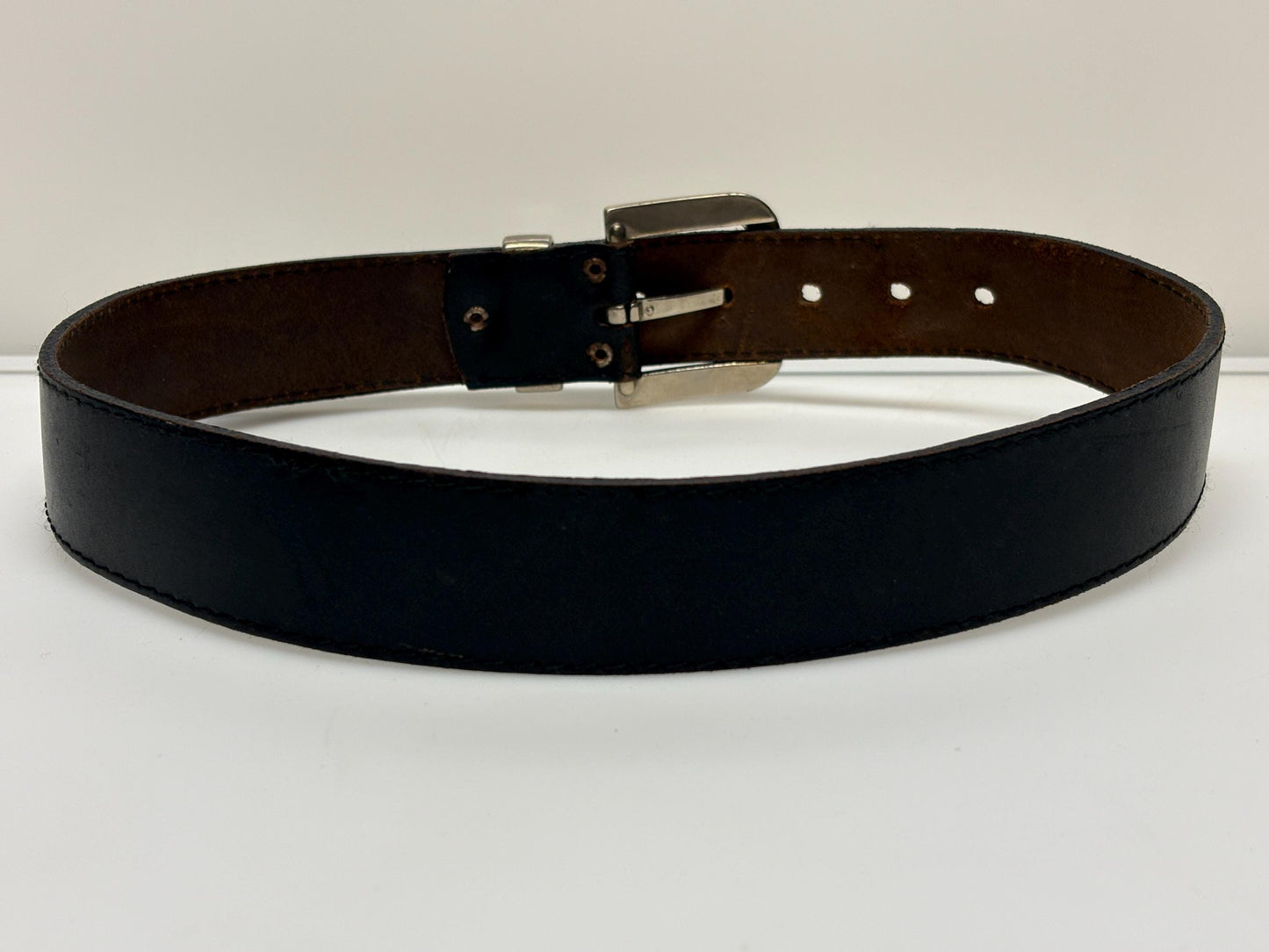 Diesel 90s vintage thick black genuine leather belt for jeans Superior quality with silver buckle and mohican crest. Single piece cowhide