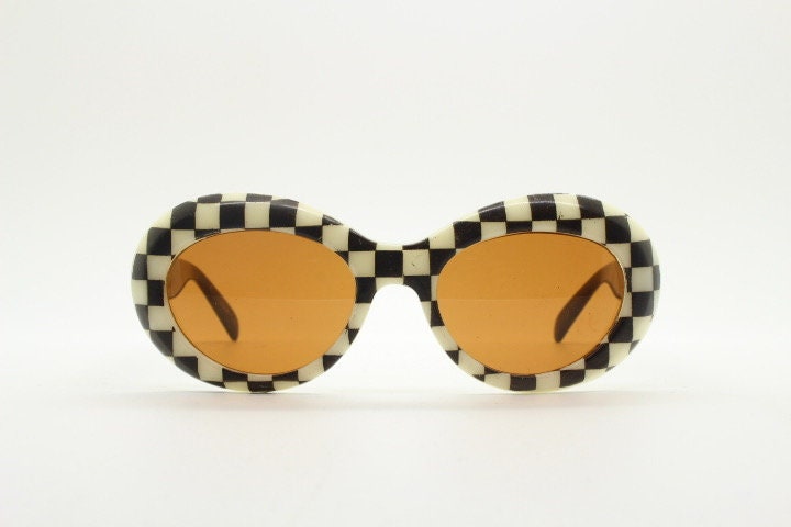 80s vintage round check monochrome sunglasses. 60s op art mod design frame with brown lenses. Clout goggles. Oval bug eye. NOS. Kurt Cobain