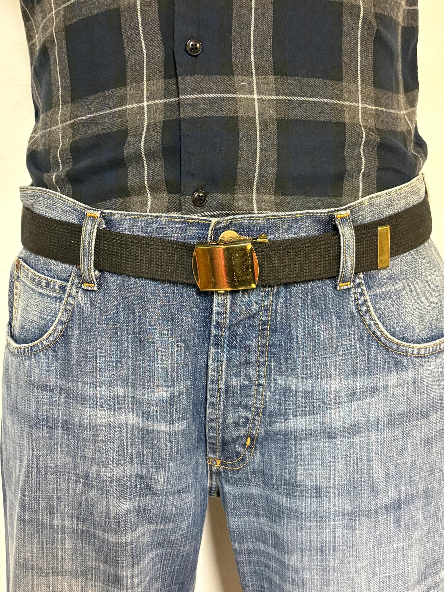 2 x bundle 80s vintage canvas army belts. One black plus one khaki green no holes format. Slide lock gold buckle. Webbing. Fully adjustable