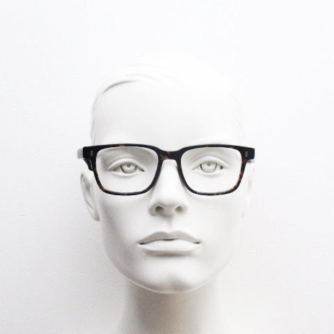 Hugo Boss rectangular eye glasses. Brown satin finish tortoise acetate optical frames. Prescription eyeglasses. Mens vintage RX Spectacles