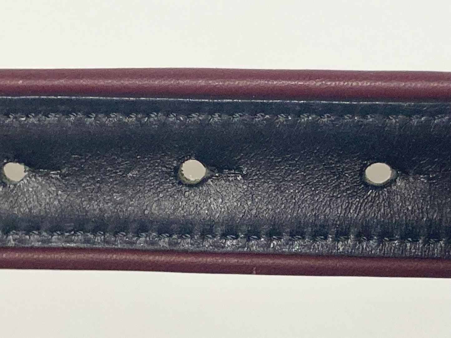 Moschino 90s vintage womens dress belt in oxblood and blue genuine leather with oval enamelled metal buckle. Made in Italy. BNWT. NOS