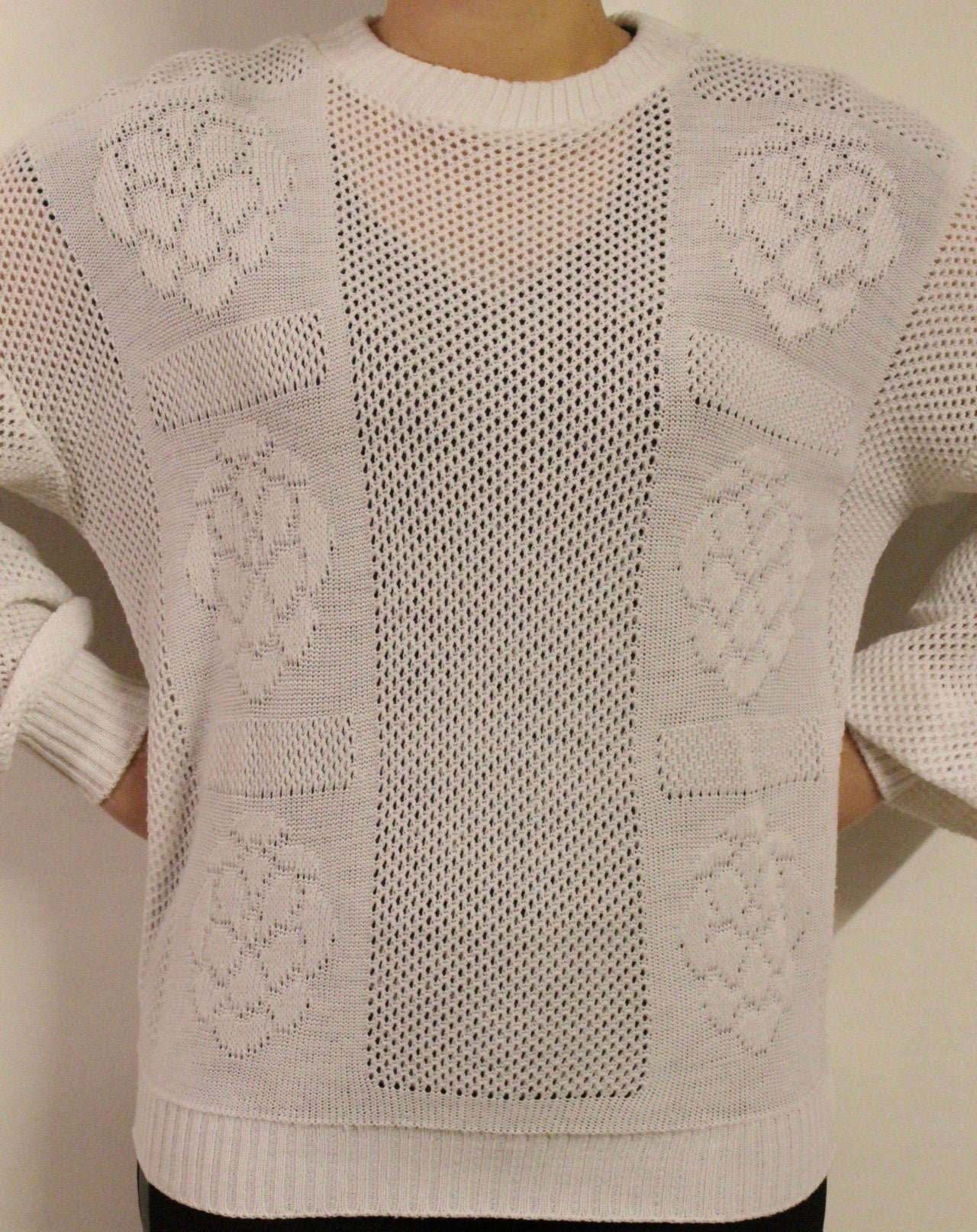 White 80s vintage crochet knit batwing jumper. Womens sweater. Knit pullover