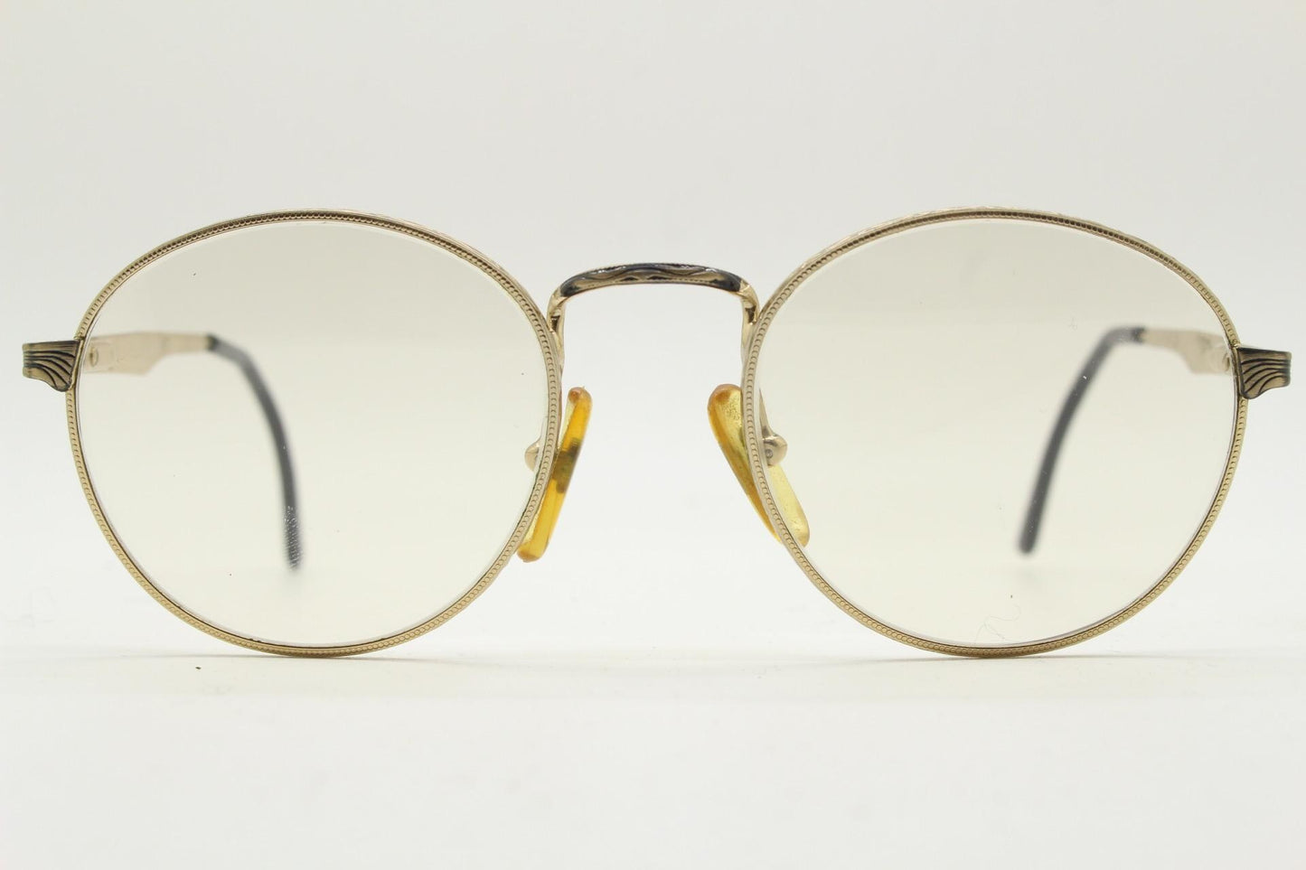 90s vintage round panto metal eye glasses. Minimal gold optical frame with subtle embossed patterns. Prescription eyeglasses. RX spectacles