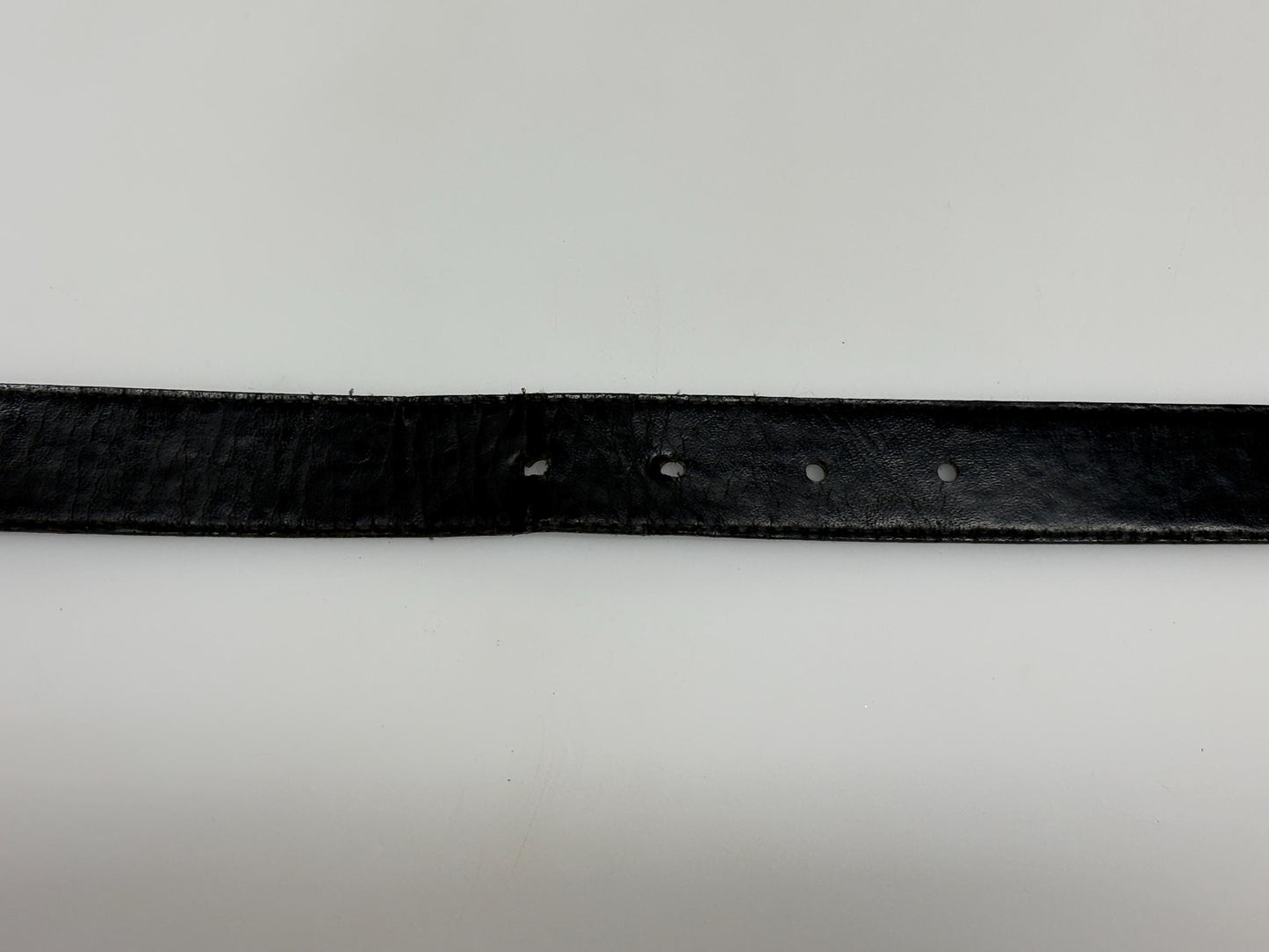 Diesel 90s vintage thick black genuine leather belt for jeans. Superior quality with silver buckle and simple script logo. Textured cowhide