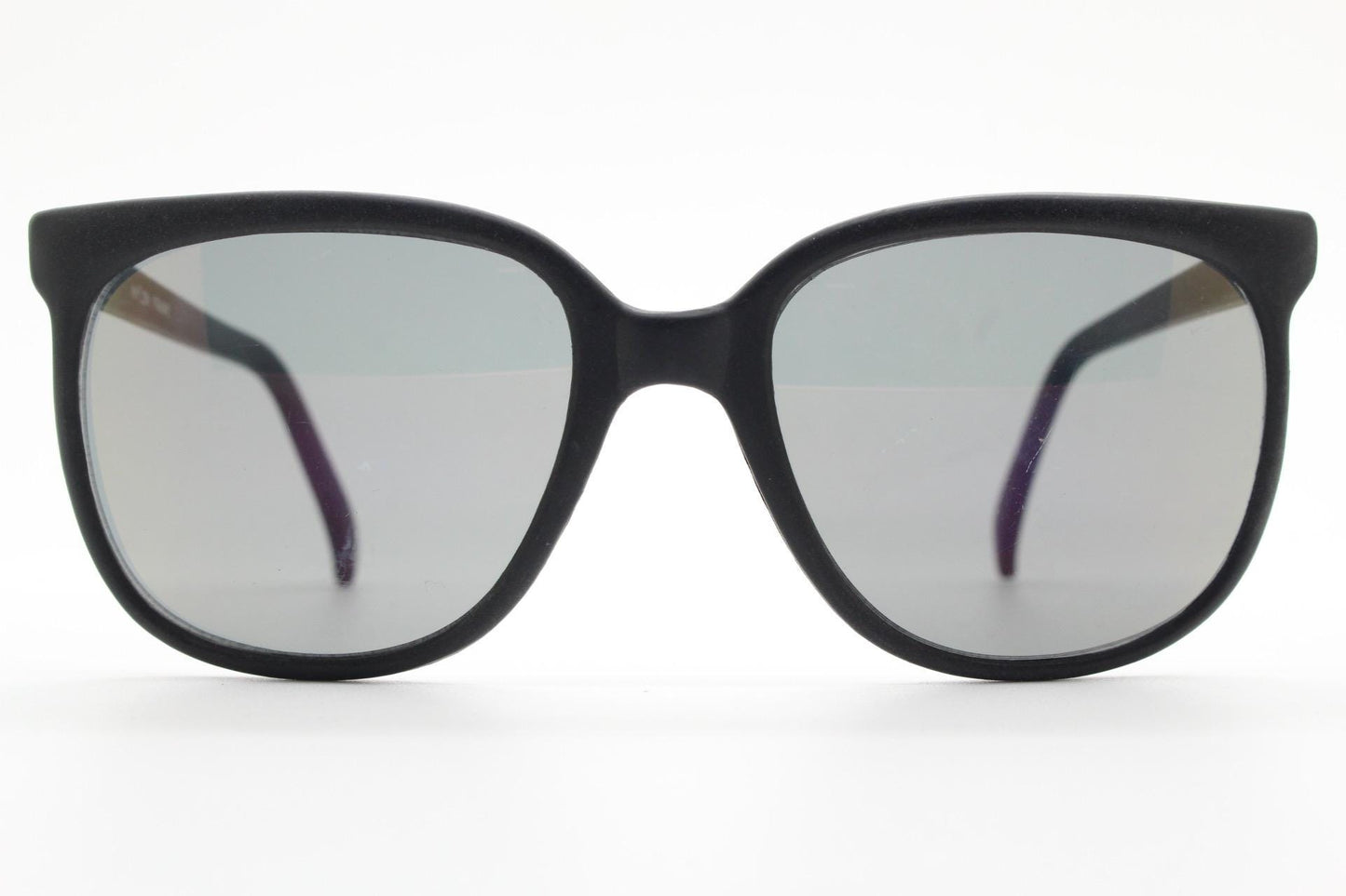 80s vintage flexible square sunglasses. Plain matt black frame with slight gold mirror glaze lens tone. Unused NOS. Rave