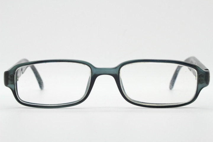 Gucci rectangular eye glasses made in Italy. Unisex dark grey acetate low profile optical frames. Prescription eyeglasses. RX spectacles