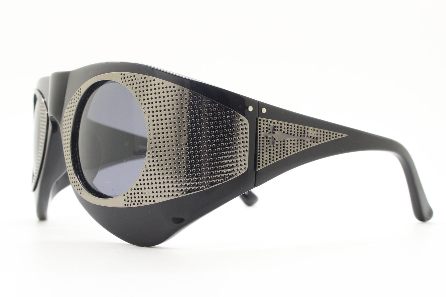 Todd Lynn goggle sunglasses made in Japan by Linda Farrow. Powerfully dramatic collectors design in black. Gallery Projects. Vintage. NOS