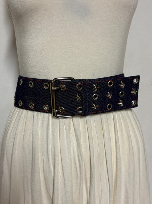 Y2k vintage tall blue denim belt with metal buckle and 3 rows of cool conical star studs and loops. Statement feature piece. 2000s NOS