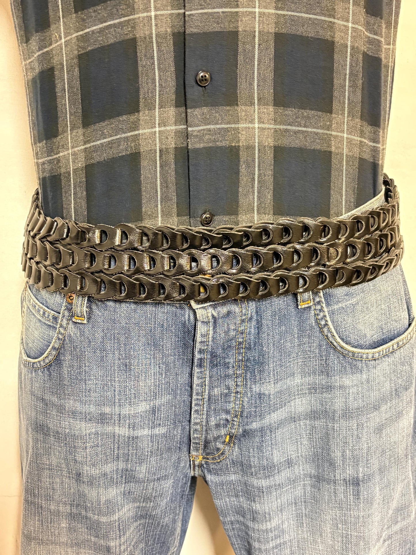 Y2K vintage tall black 70s design belt with 3 layers of looped vinyl strands and solid metal buckle. 2000s NOS. 60s hippy style. Eco leather