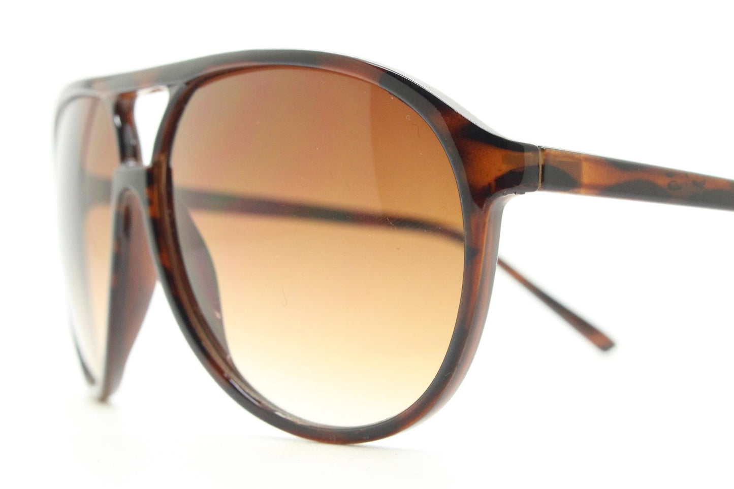 Y2K vintage teardrop aviator sunglasses. 2000's transparent brown frame with graduating lenses. 70s design. 00's NOS aviators