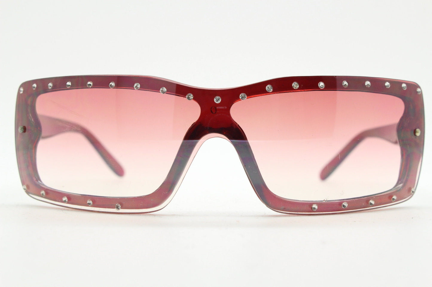 Y2K vintage shield sunglasses with diamante. Red wrap around mini mask style with curved mono lens. 2000s unused NOS. Visor