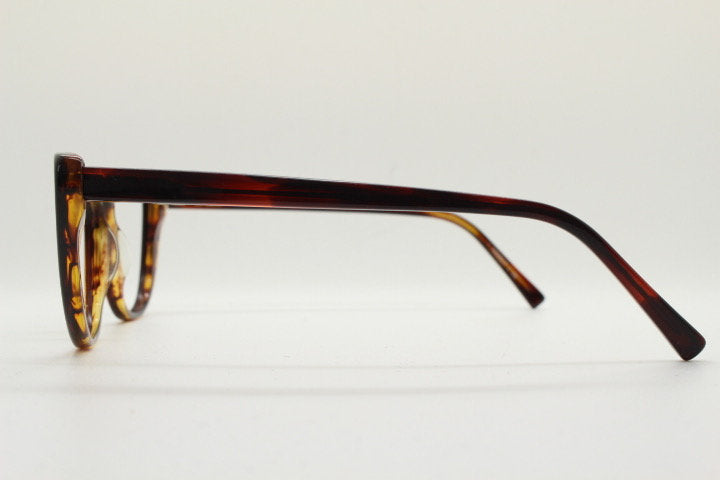 Tom Woolf vintage pointed cat eye glasses. Transparent mottled brown cateye optical frame. Womens prescription eyeglasses. RX spectacles