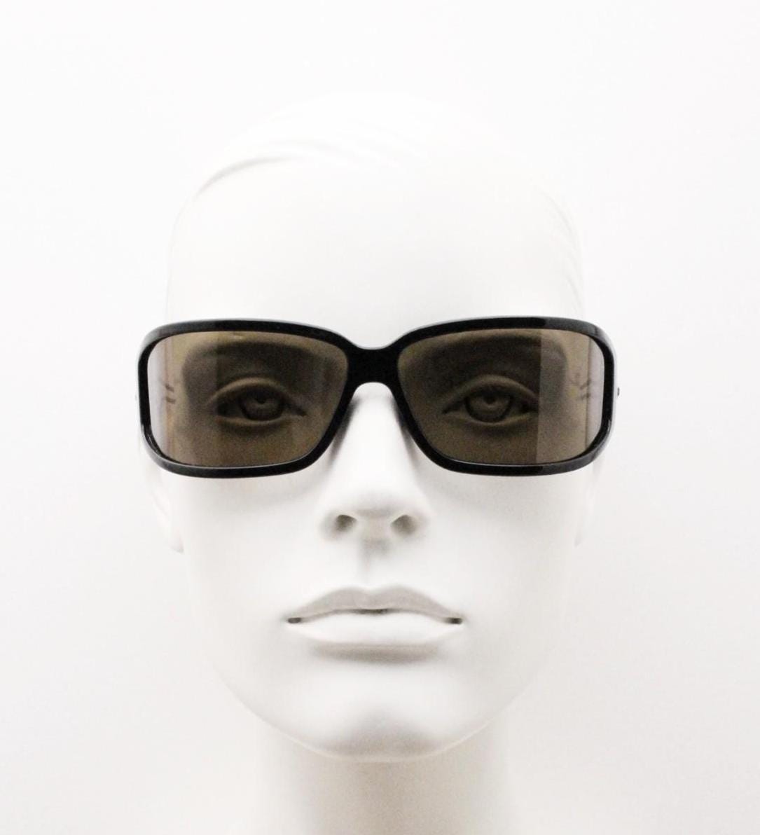 Mini Cooper Y2K vintage shield sunglasses.  Dynamic curved lens wraparound brown 60s style  frame with slim metal arms. Polarised. BNWT. NOS