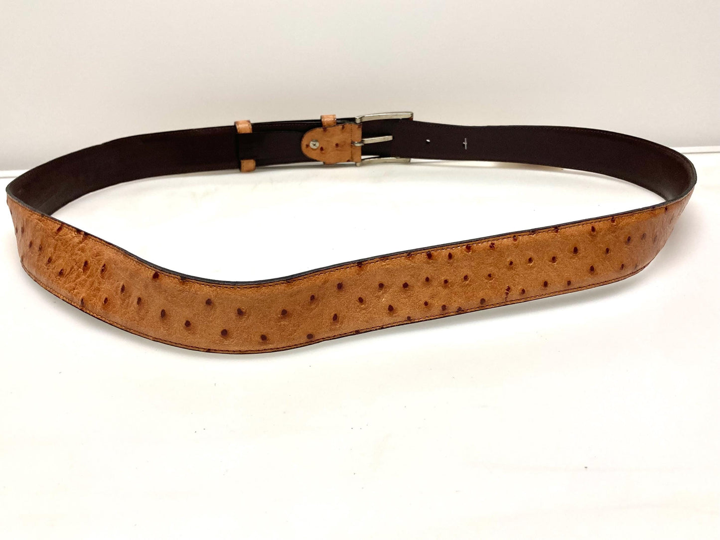 90s vintage fawn / brown genuine leather belt made in Italy by Iguana. Textured finish made to look like Ostrich. BNWT. NOS. Mens XL