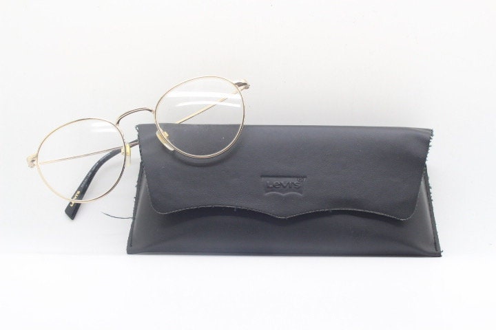 Levi's vintage round panto metal eye glasses. Light gold tone slim wire optical frames. Minimal prescription eyeglasses. RX spectacles
