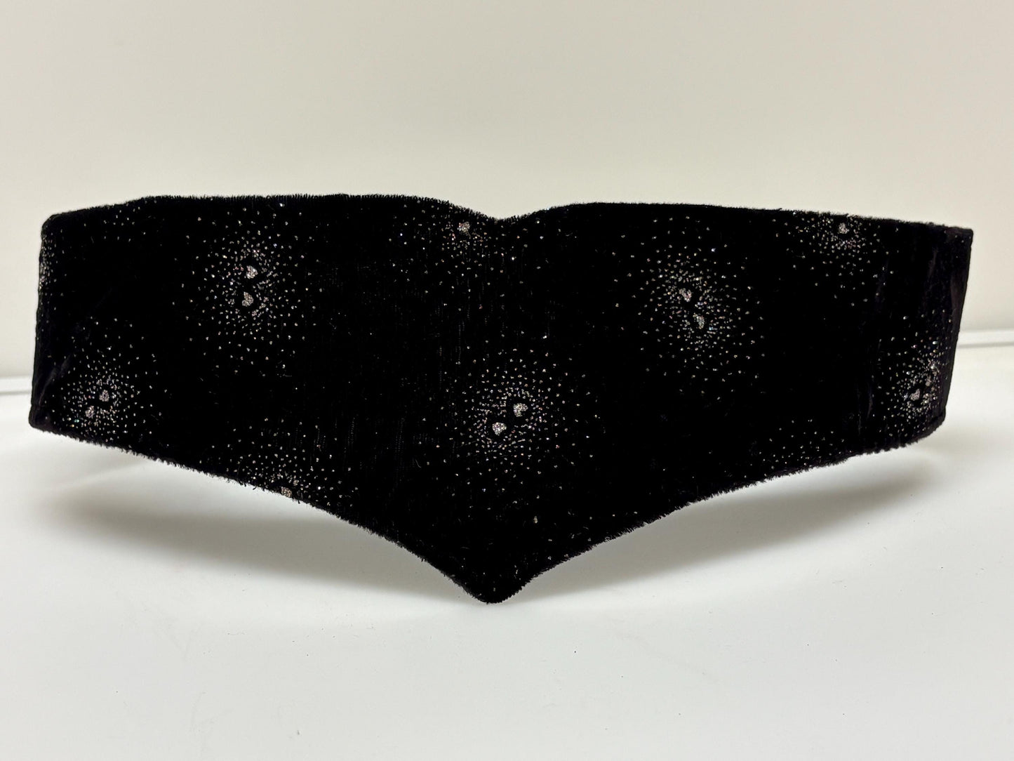 80s vintage womens flattering V shaped belt for a dress. Black velvet with spectacular glitter constellations. Unused NOS