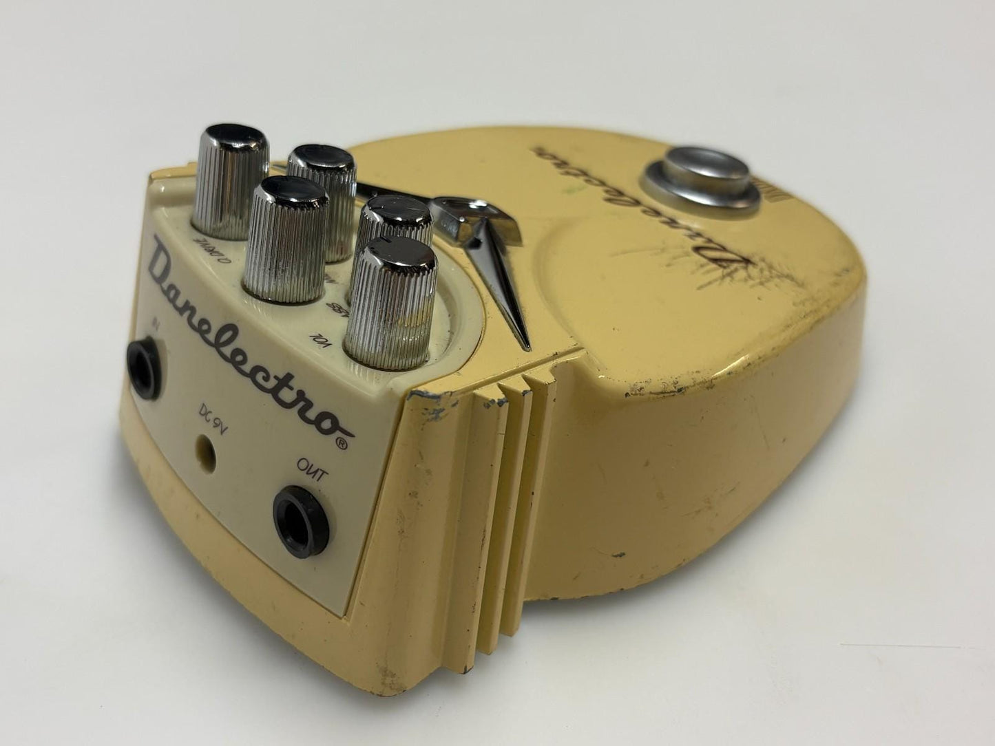 Danelectro Daddy O Electric Guitar Pedal. Vintage 1996 overdrive distortion. Overwhelming monstrous sound with numerous effect combinations