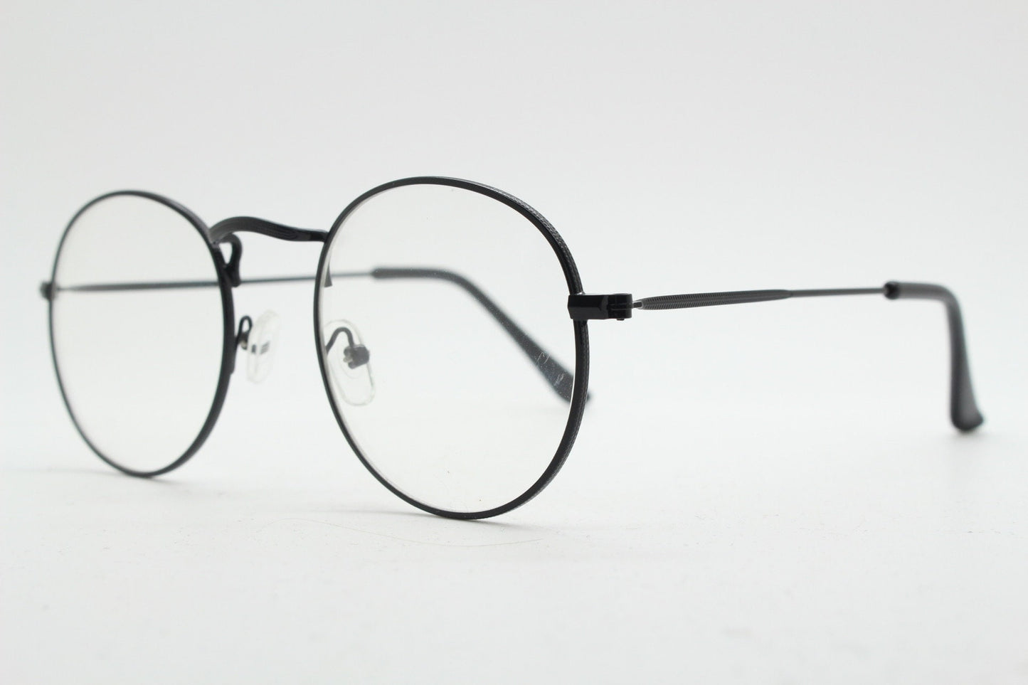 90s vintage round metal glasses. Classic 60s panto design black frame with clear lenses in excellent proportions. Unused NOS eyeglasses