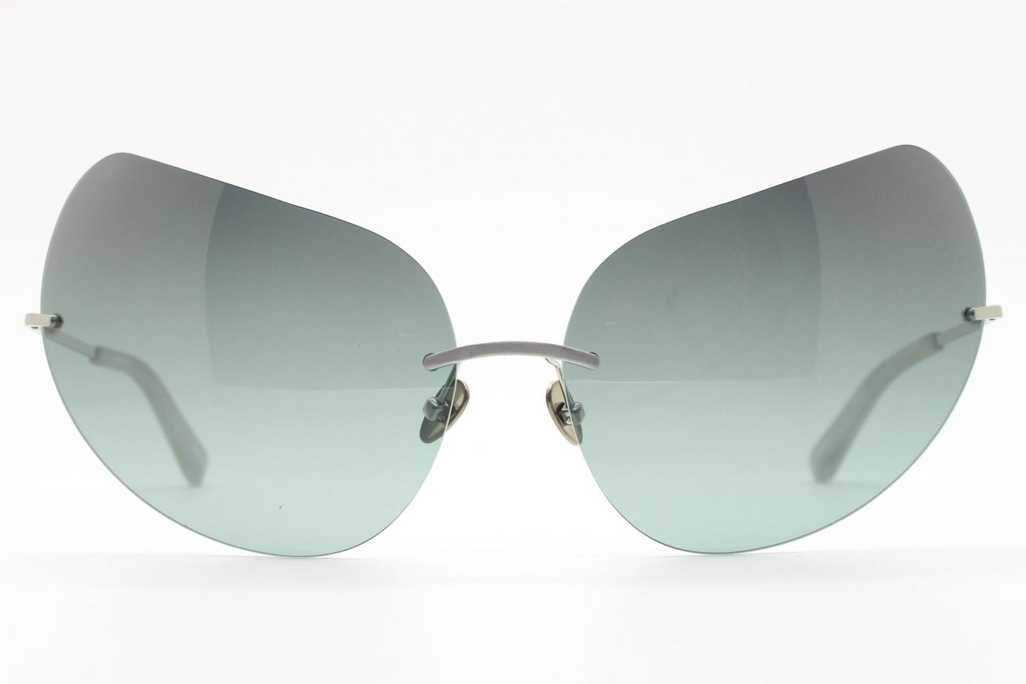 Linda Farrow cat eye sunglasses made in Japan by Todd Lynn. Massive frameless green cateye. Luxe Gallery Projects Vintage. NOS Full Set