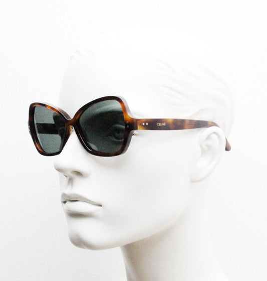 Celine Paris vintage angular cat eye sunglasses made in Italy. Tortoise butterfly frame in good proportions with green lenses. Womens Y2K