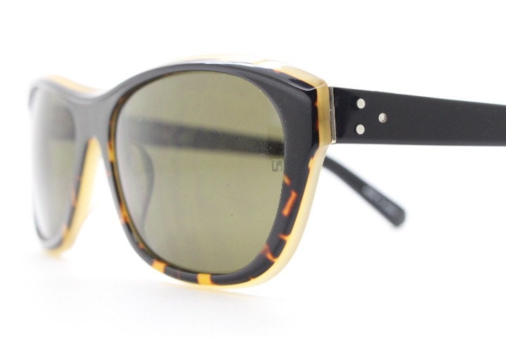 Linda Farrow Luxe sunglasses made in Japan. Blended black and tortoise layered acetate. Gallery Projects Vintage. NOS