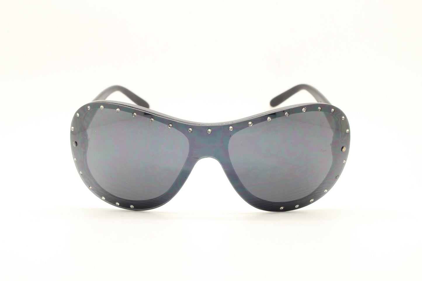 Y2K vintage visor aviator sunglasses with diamante. Black wrap around mini mask shield design with curved mono lens. 2000s NOS. Rhinestone