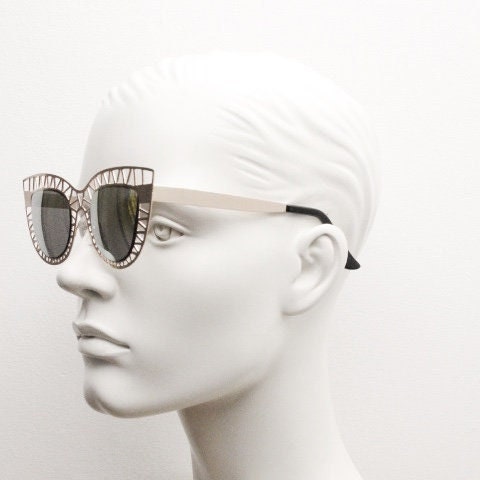 Y2K vintage metal cat eye sunglasses. Women's extraordinary gold cut out lattice scaffold cateye frame with gold mirror lenses. 2000s. BNWT