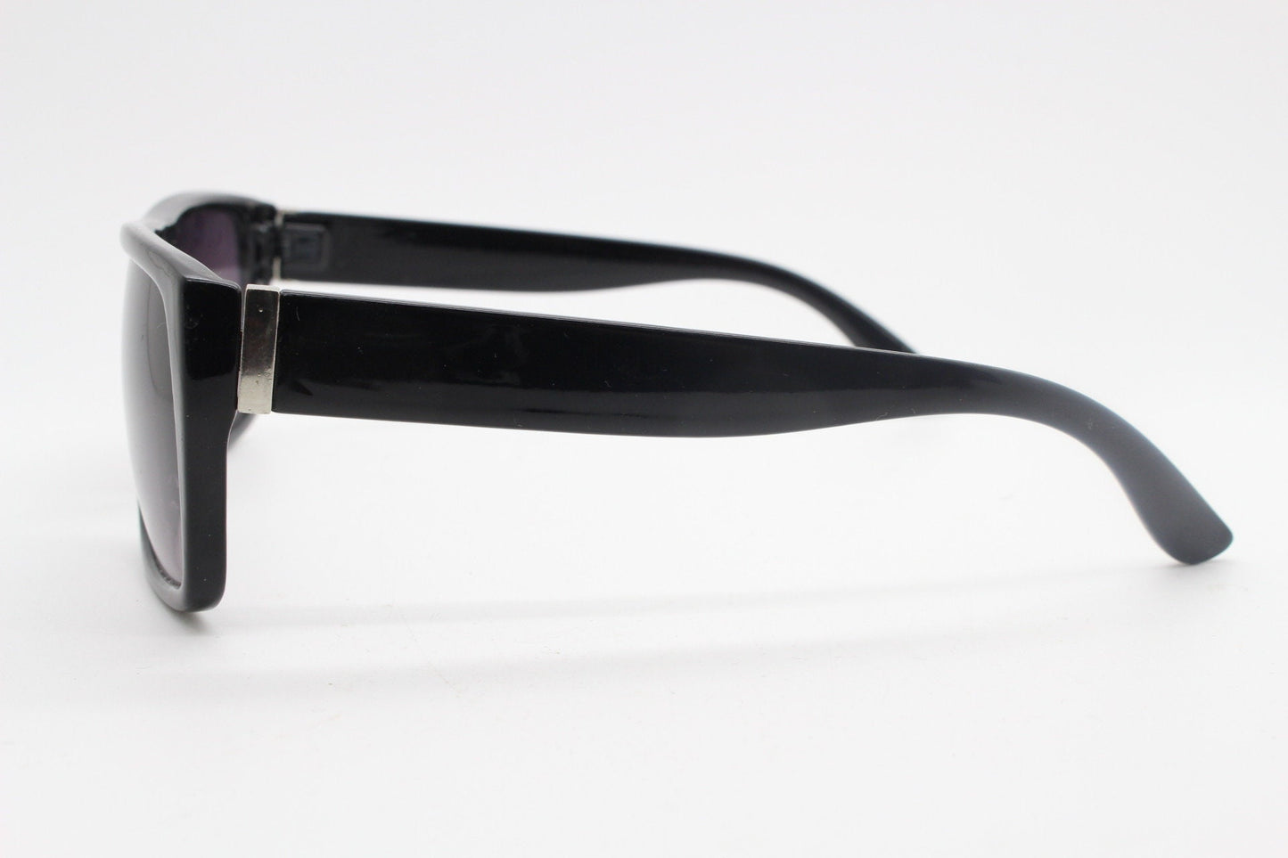 Y2K vintage rectangular sunglasses. Sharp edge flat top design with gradient lenses. Unused NOS