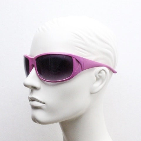Y2K vintage visor sunglasses. Candy pink massive mask mono lens wrap around shield. Sick fashion grail. 2000s unused NOS