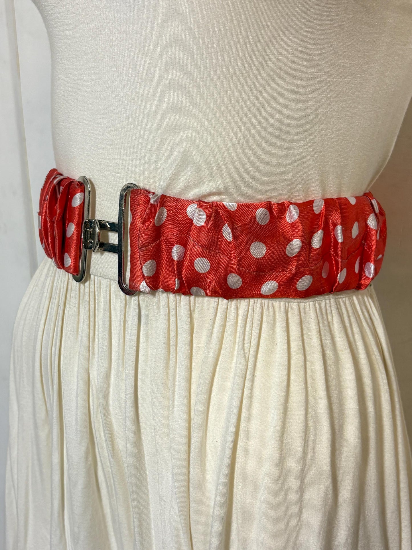 80s vintage womens elastic red with big white polka dots stretch belt. Flattering cinch for a dress. Chrome buckle. Minnie mouse cosplay