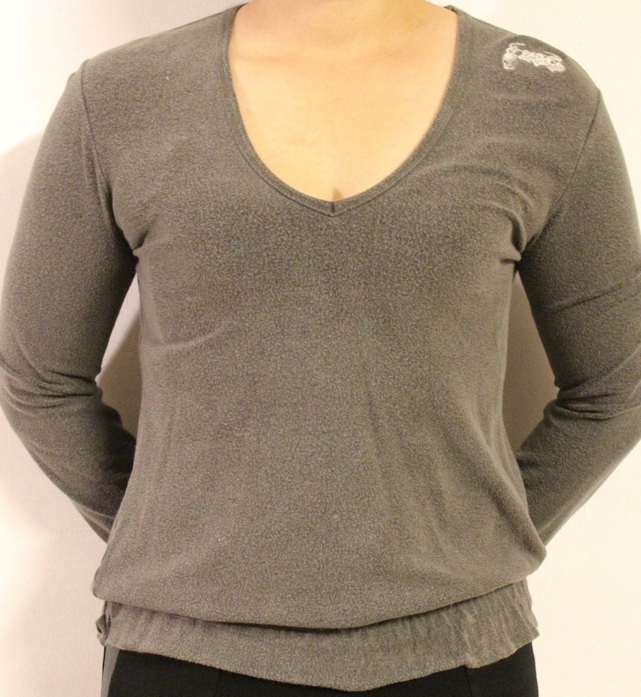 Vintage Y2K Diesel grey fitted fleecy scoop neck pullover with shoulder logo. Womens jumper, 2000s sweatshirt