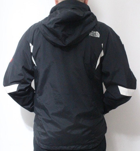 North Face zipper 4 pocket hoody Stavros jacket. Waist length black Hyvent Summit Series with mesh lining. Size S. Clearance item. RRP 350