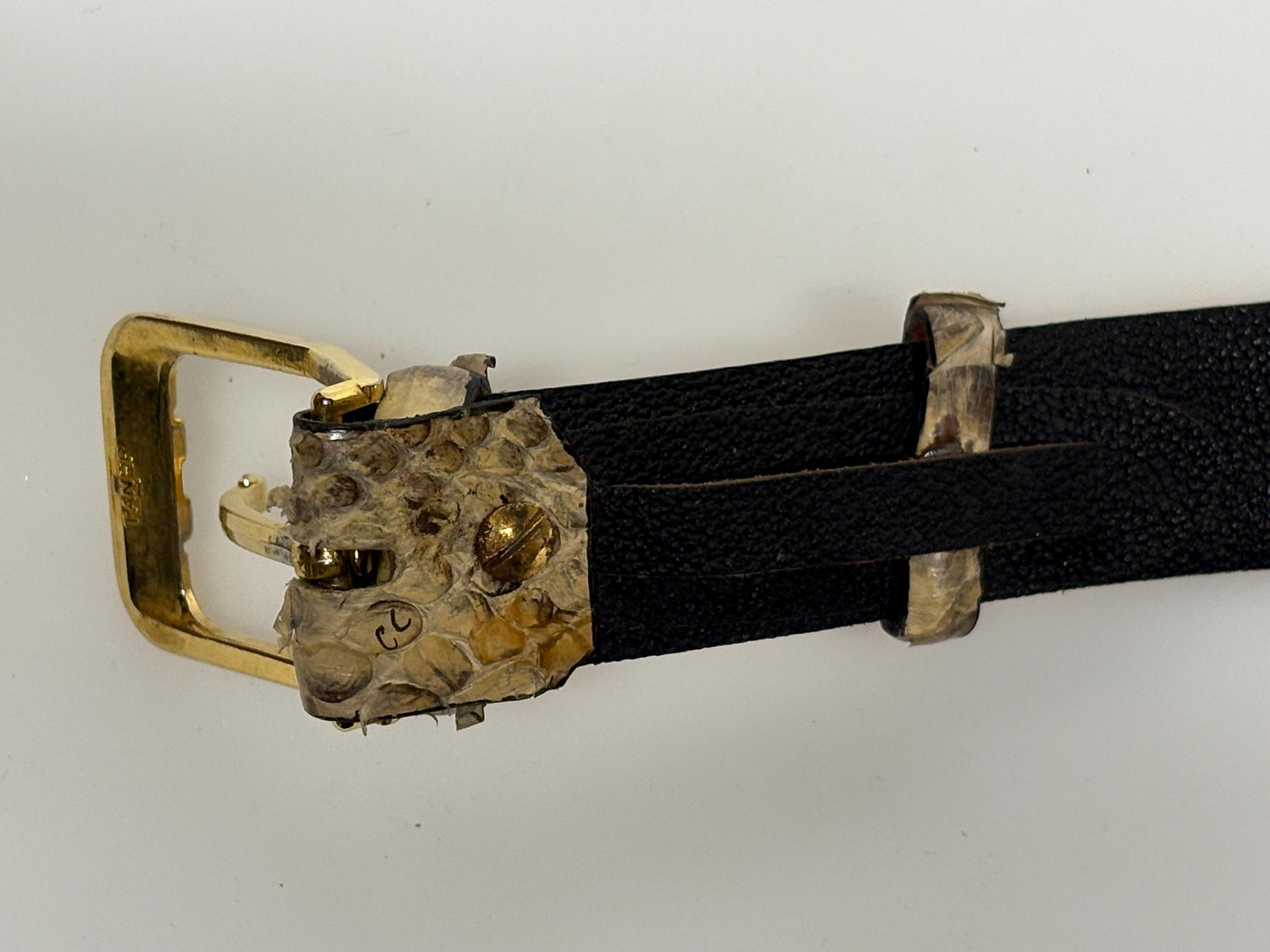90s vintage beige and brown genuine snake skin belt. Authentic textured big scales in seamless finish. NOS Mens L. Python. Changeable buckle
