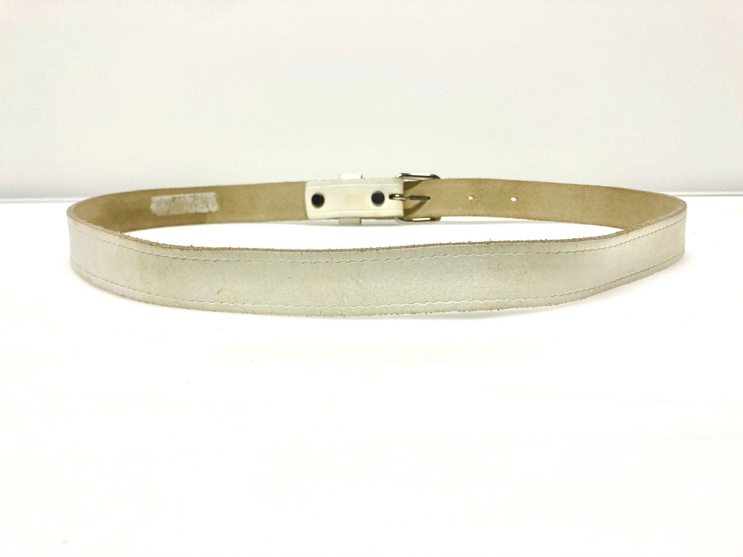 90s vintage thick genuine plain white leather 1" jeans / trousers belt in satin finish with suede back and simple silver steel buckle