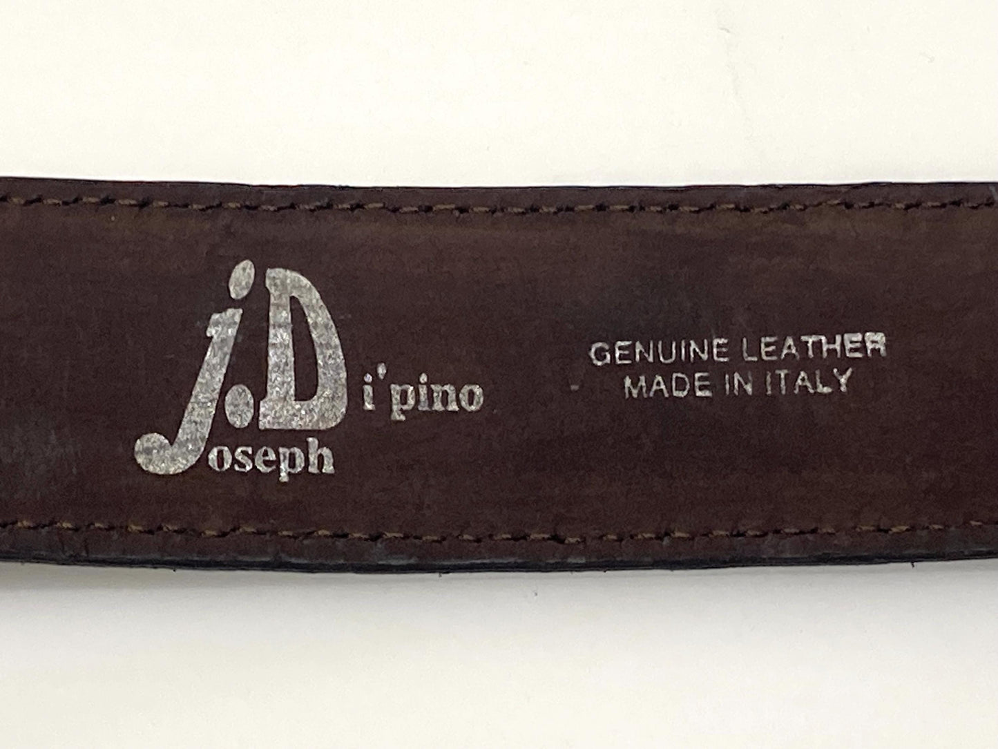 90s vintage black genuine leather belt made in Italy by Joseph Di Pino. Tooled finish made to look like Ostrich. NOS. Mens Large