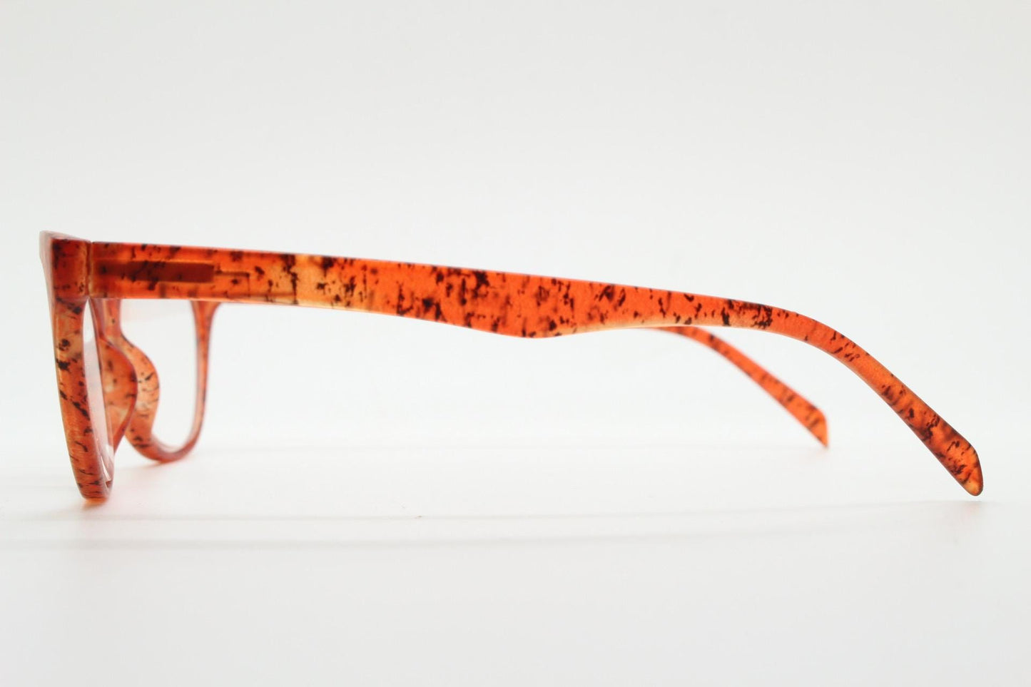 Y2K Vintage cat eye glasses. Transparent frosted cateye optical frames in speckled orange tiger pattern. Prescription. RX Spectacles