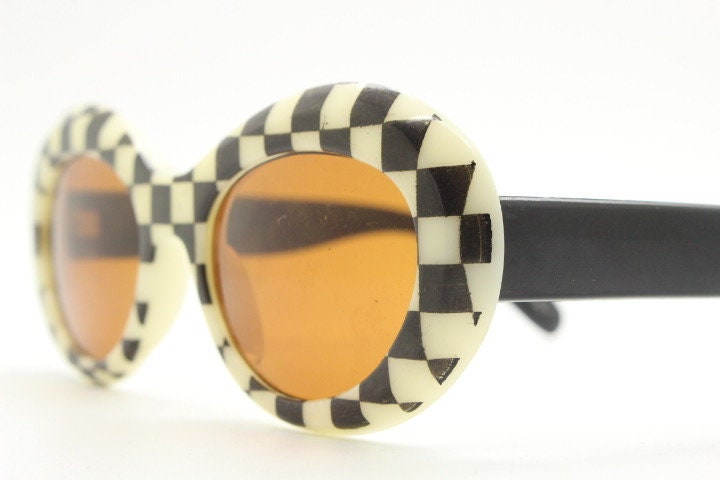 80s vintage round check monochrome sunglasses. 60s op art mod design frame with brown lenses. Clout goggles. Oval bug eye. NOS. Kurt Cobain