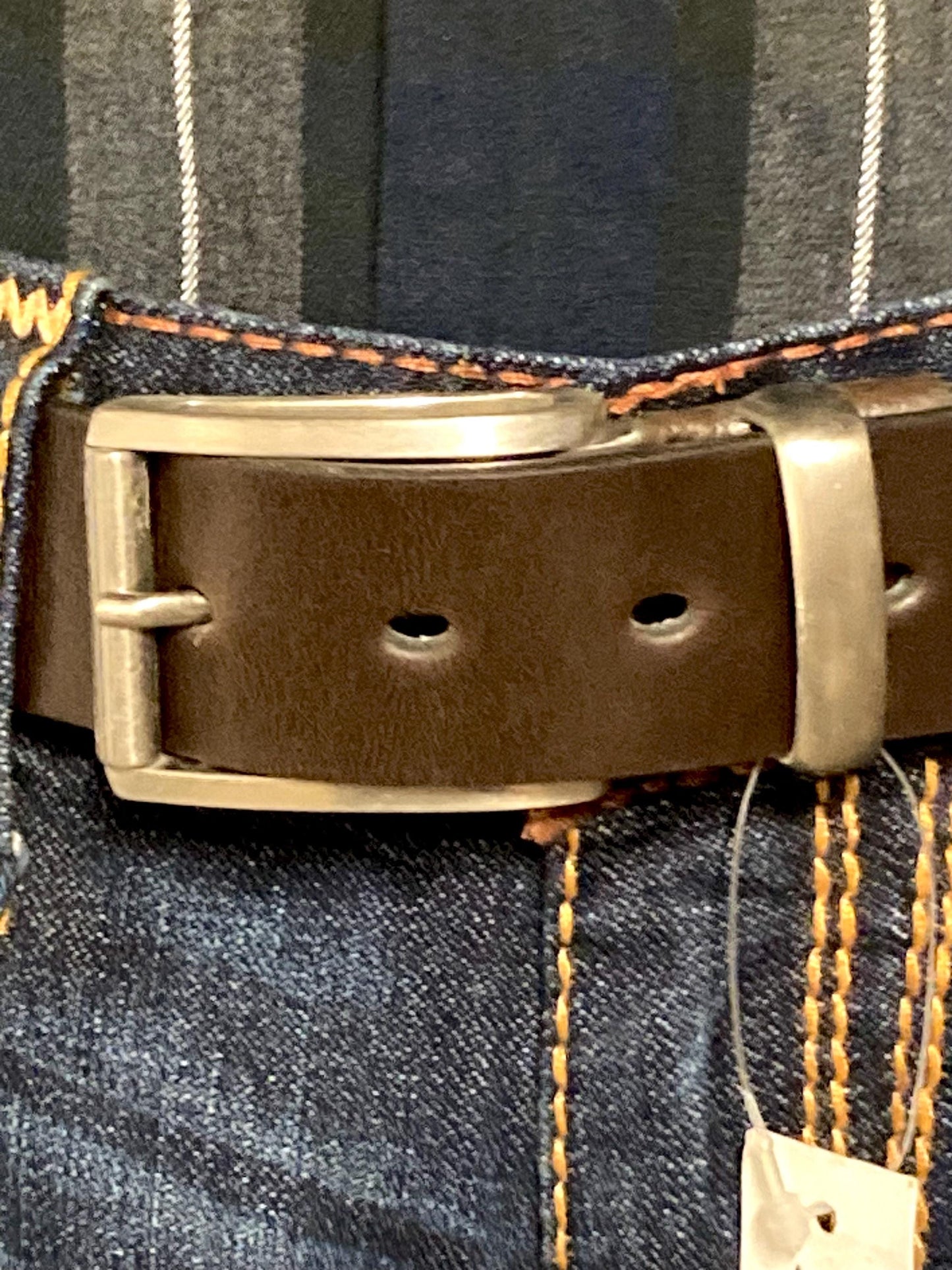 90s vintage dark brown genuine leather belt made in Italy by Joseph Di Pino. Thick cowhide with smooth finish for trousers/jeans. NOS. Mens