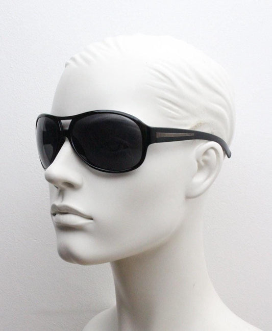 Y2K vintage aviator sunglasses. 2000's curved all black bug eye frame. Aerodynamic motor biker aviators. 70s design. 00's NOS.