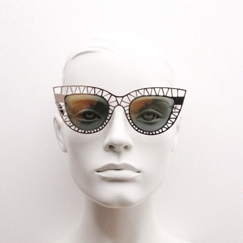Y2K vintage metal cat eye sunglasses. Women's extraordinary gold cut out lattice scaffold cateye frame with gold mirror lenses. 2000s. BNWT