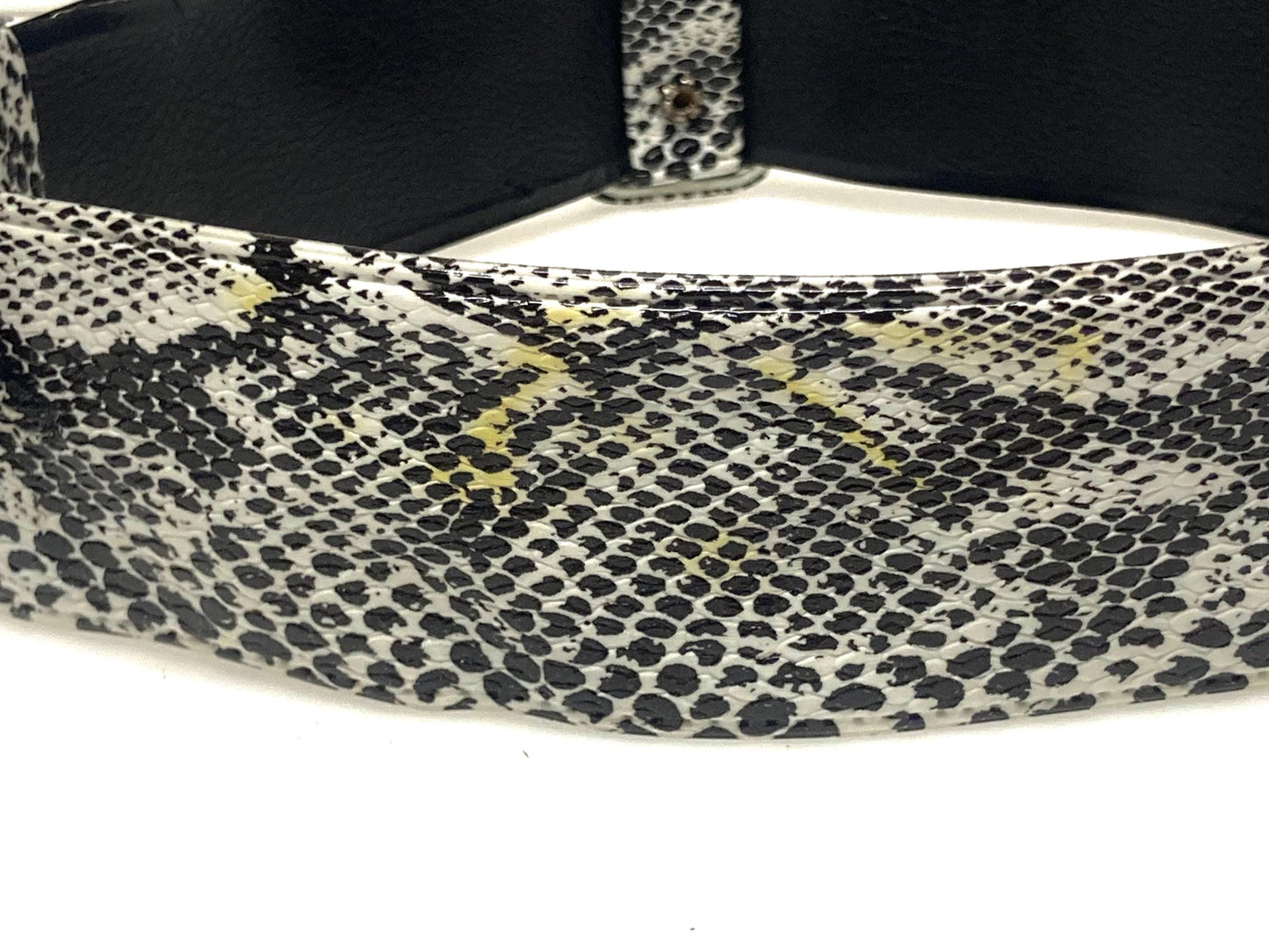 80s vintage womens clean black and white rattle snake 2" belt. Neat flat vinyl design that stays in position. For dress feature. Unused NOS