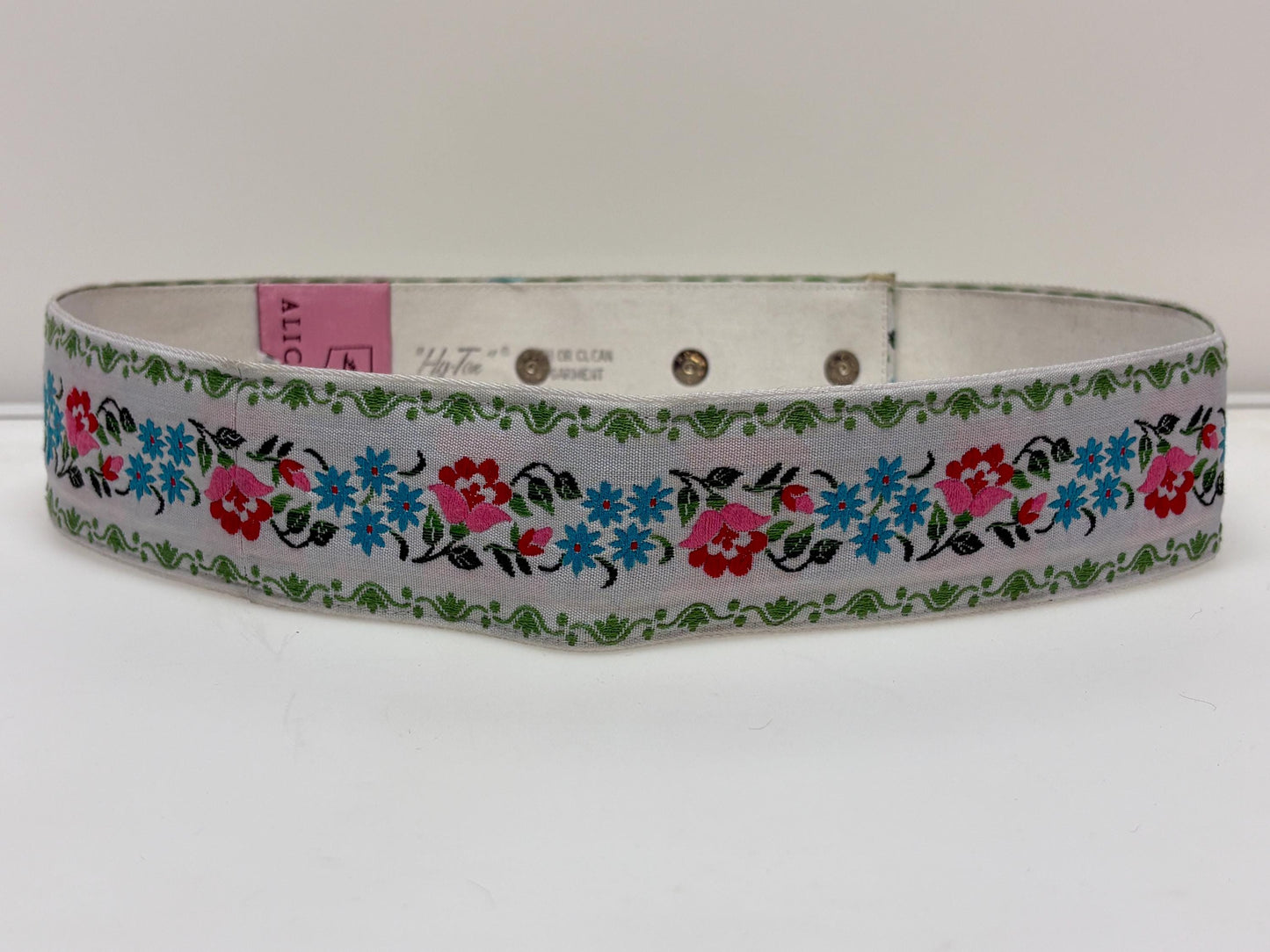 Alice Roi Y2K vintage womens 2" dress belt in white with embroidered pink, blue and green flowers. 2000s Unused NOS. BNWT