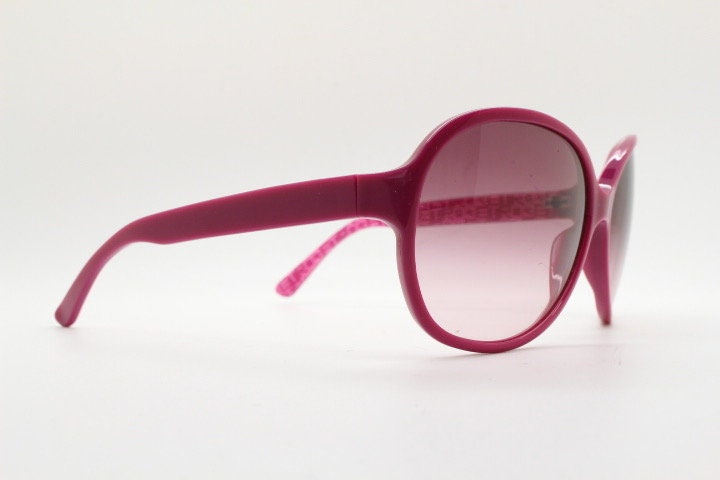 Etro Y2K vintage oversized sunglasses made in Italy. Womens big deep pink acetate frame with sensational mulberry lenses.  2000s