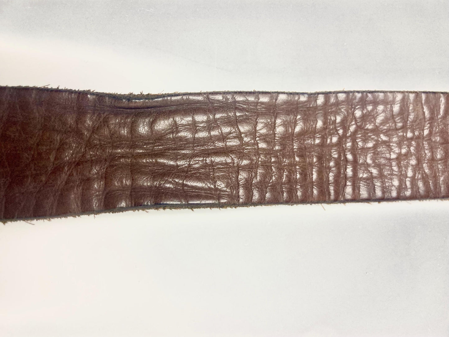 Esprit 90s vintage thick brown genuine leather belt for jeans with brass buckle. Original full grain textured cowhide finish