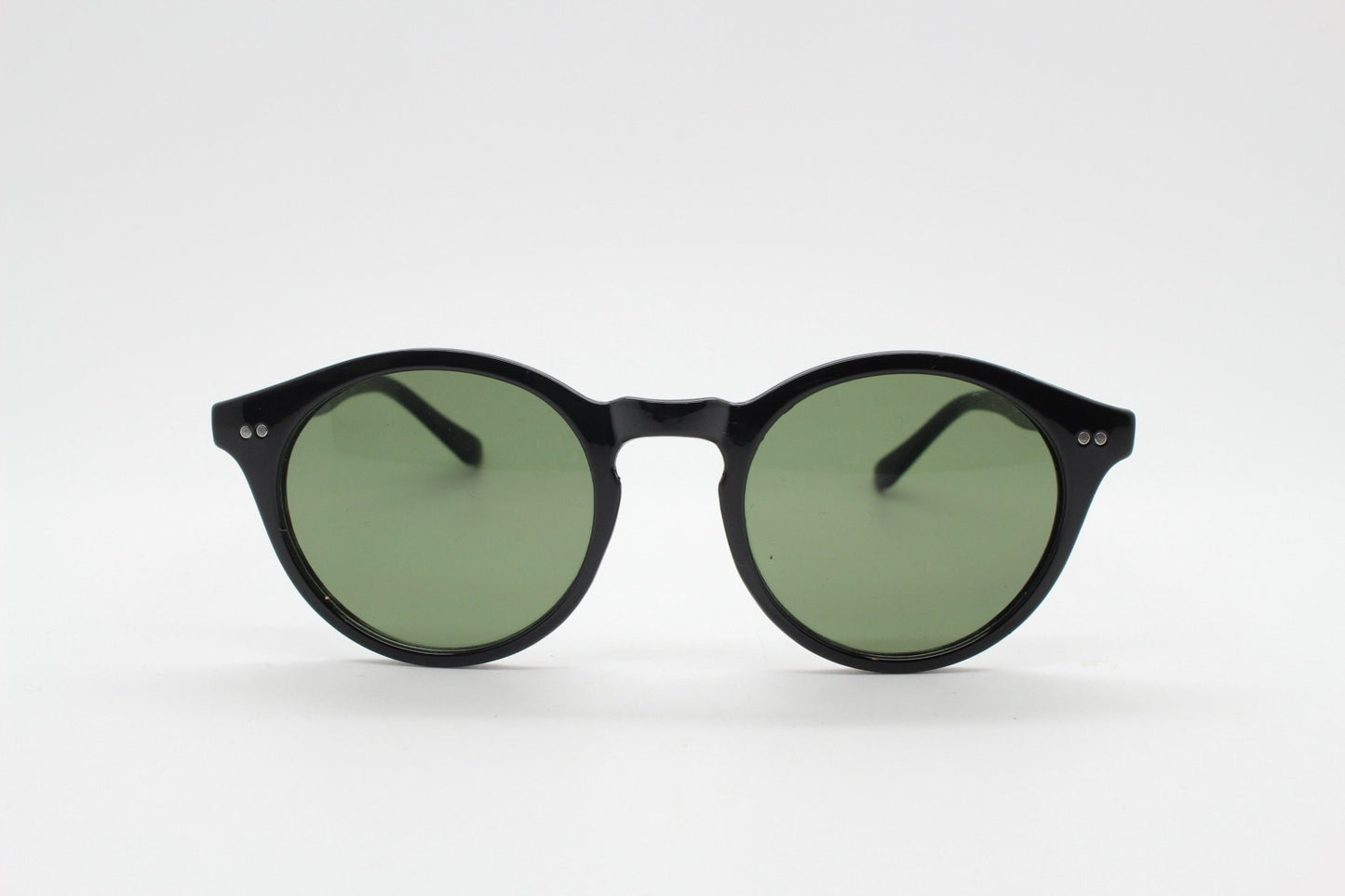 90s vintage small round sunglasses. 30s, 20s horn rim design black gloss frame with contrasting green lenses. BNWT. NOS