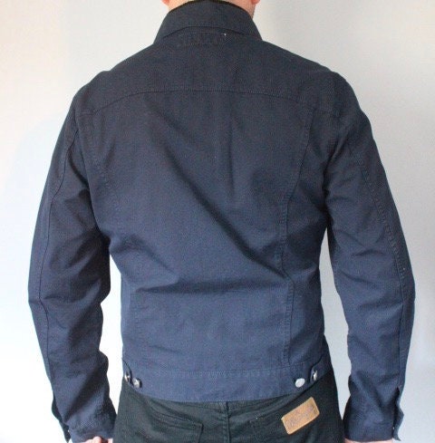Iceberg button bomber 4 pocket jacket. Mens navy all cotton waist length chore, work design with logo stamped buttons. Icejeans vintage