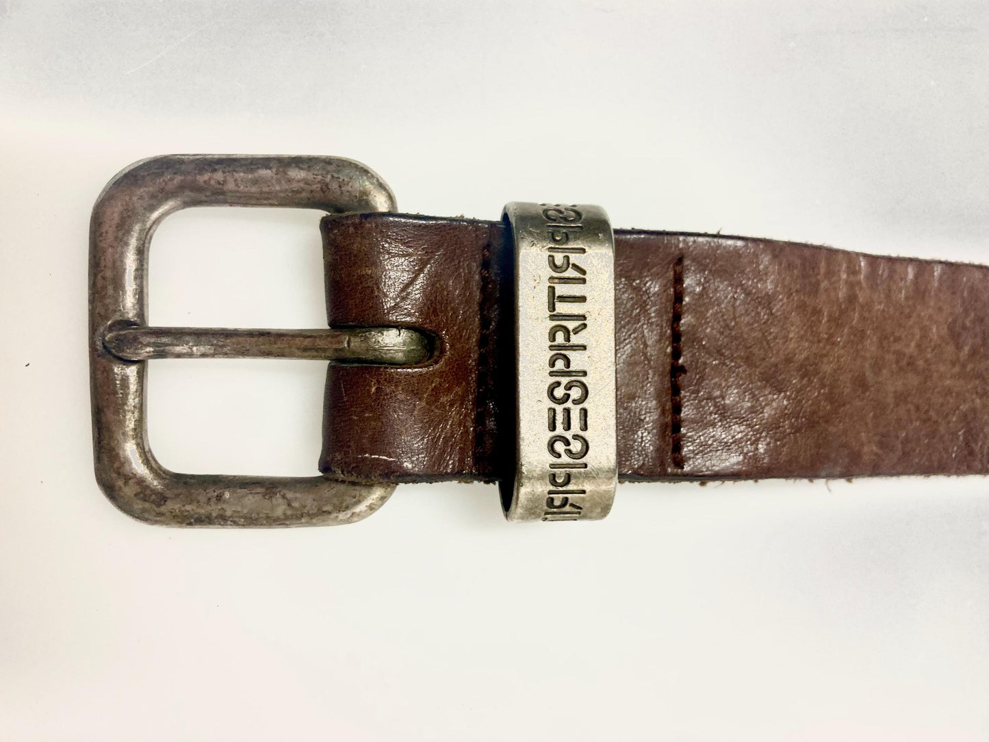 Esprit 90s vintage thick brown genuine leather belt for jeans with brass buckle. Original full grain textured cowhide finish