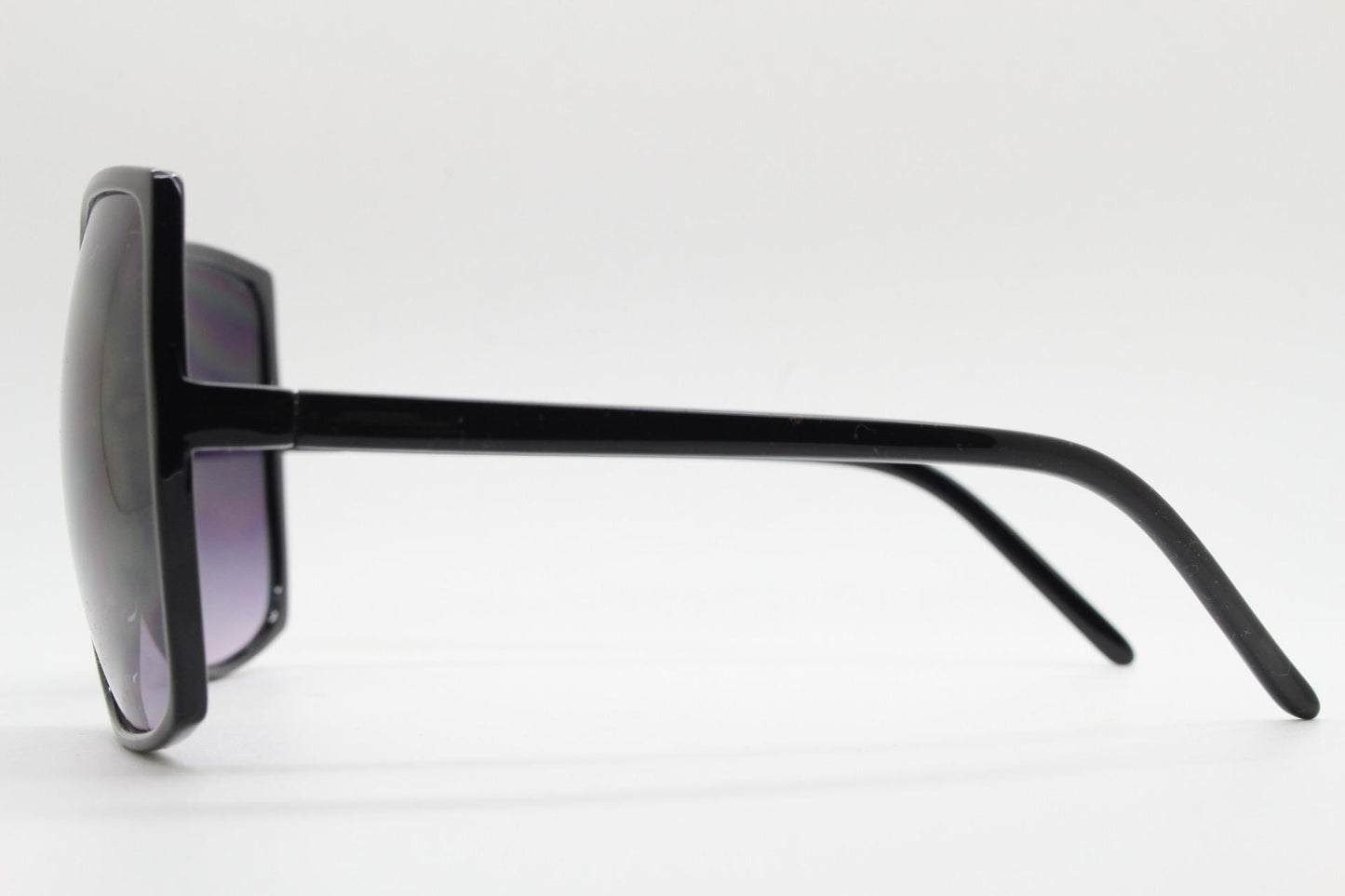 Y2K vintage oversized square sunglasses. Women's big black 70s style frame with ink navy blue lenses. Unused 2000s NOS